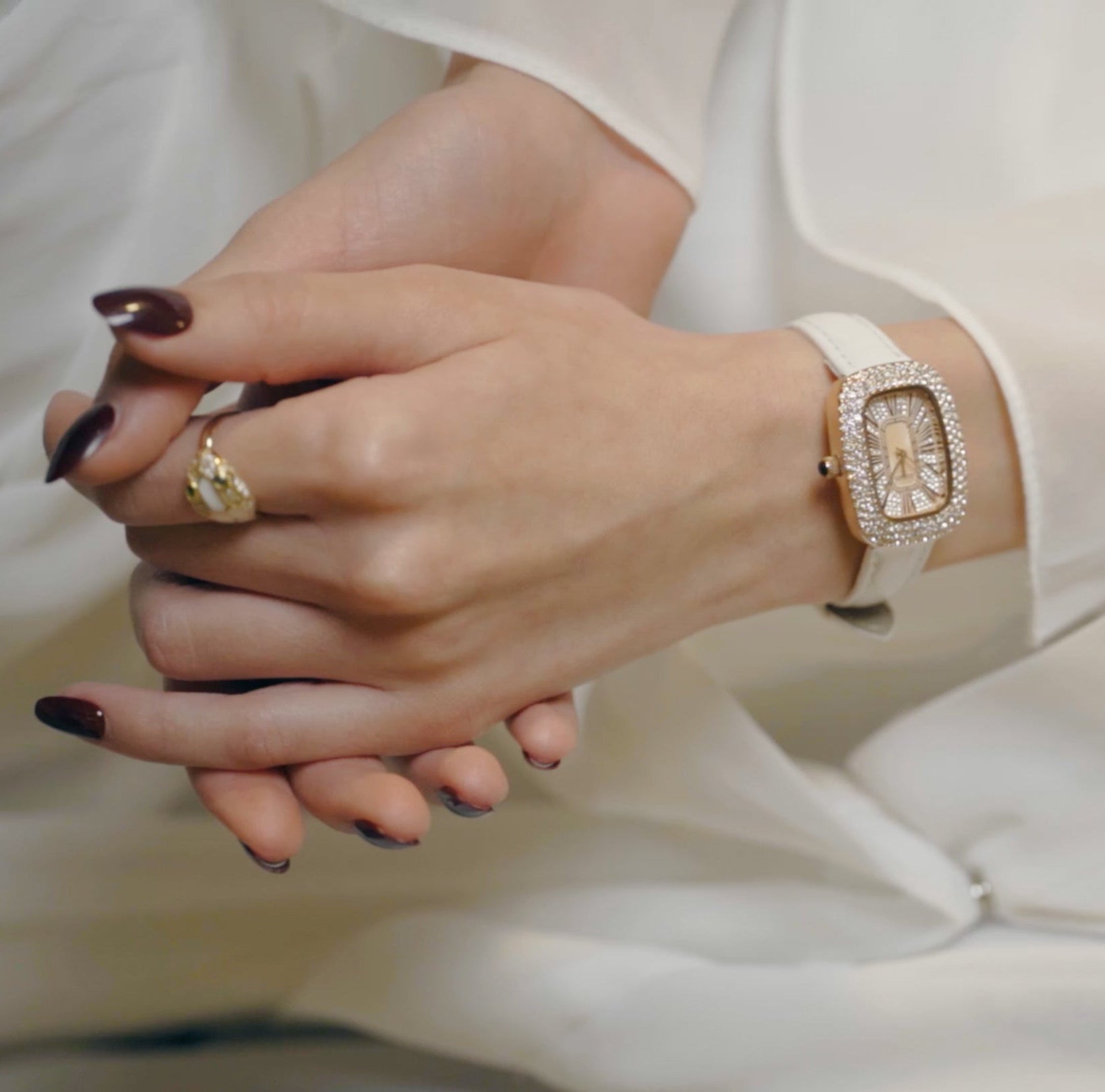 Rainy – Ivory Edition