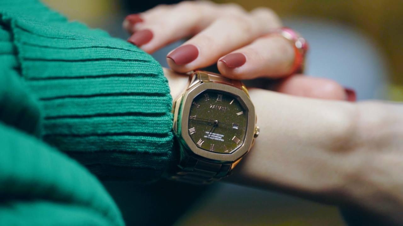 Von Klara² - 36mm / Rose Gold / Chocolate Dial